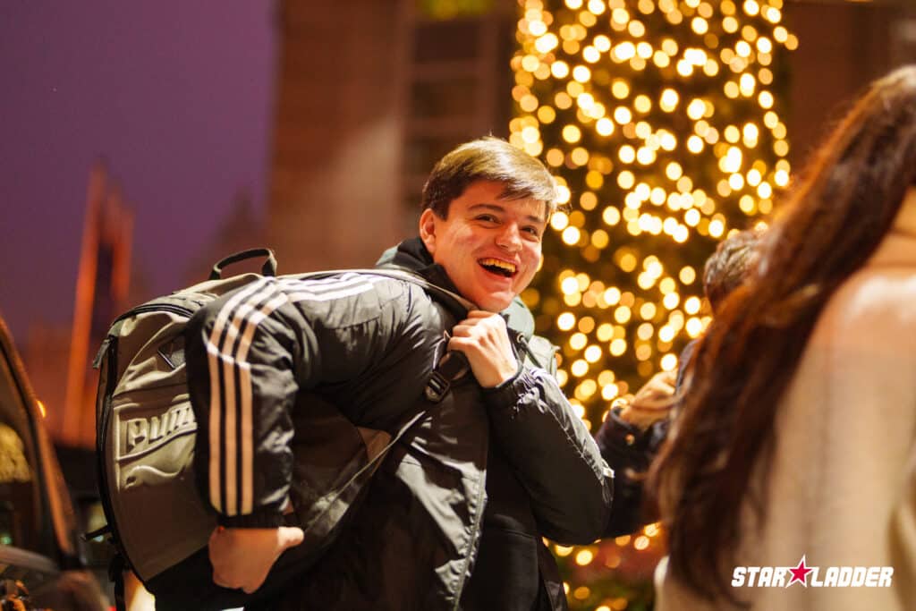 CS2: FURIA coloca três jogadores no Top 20 da HLTV, conquistando destaque no cenário profissional de esports 3 Danil "molodoy" Golubenko, jogador profissional da equipe de CS2 da FURIA.